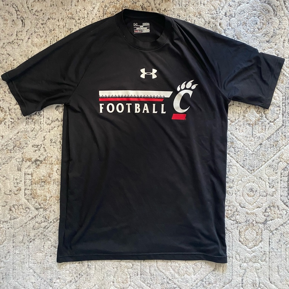Under Armour Cincinnati Bearcats Football Stretch/Flex Shirt Men’s Medium